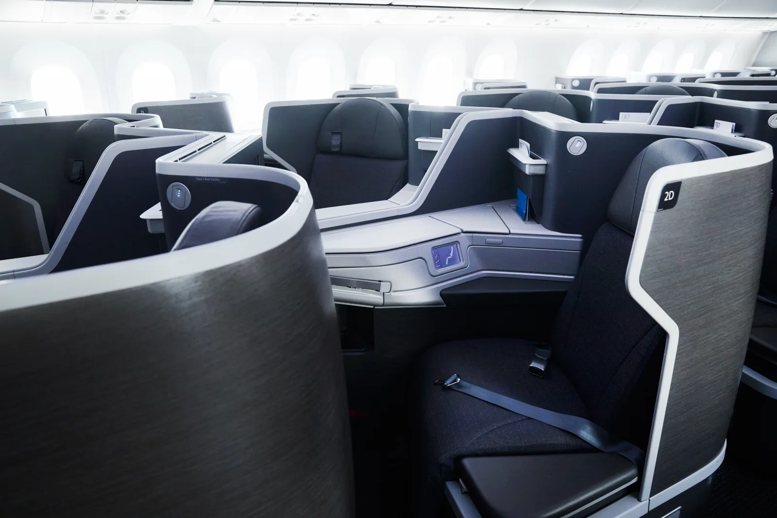 American Airlines Flagship Business cabin on a widebody aircraft, illustrating the AAdvantage premium-cabin redemption discussion.