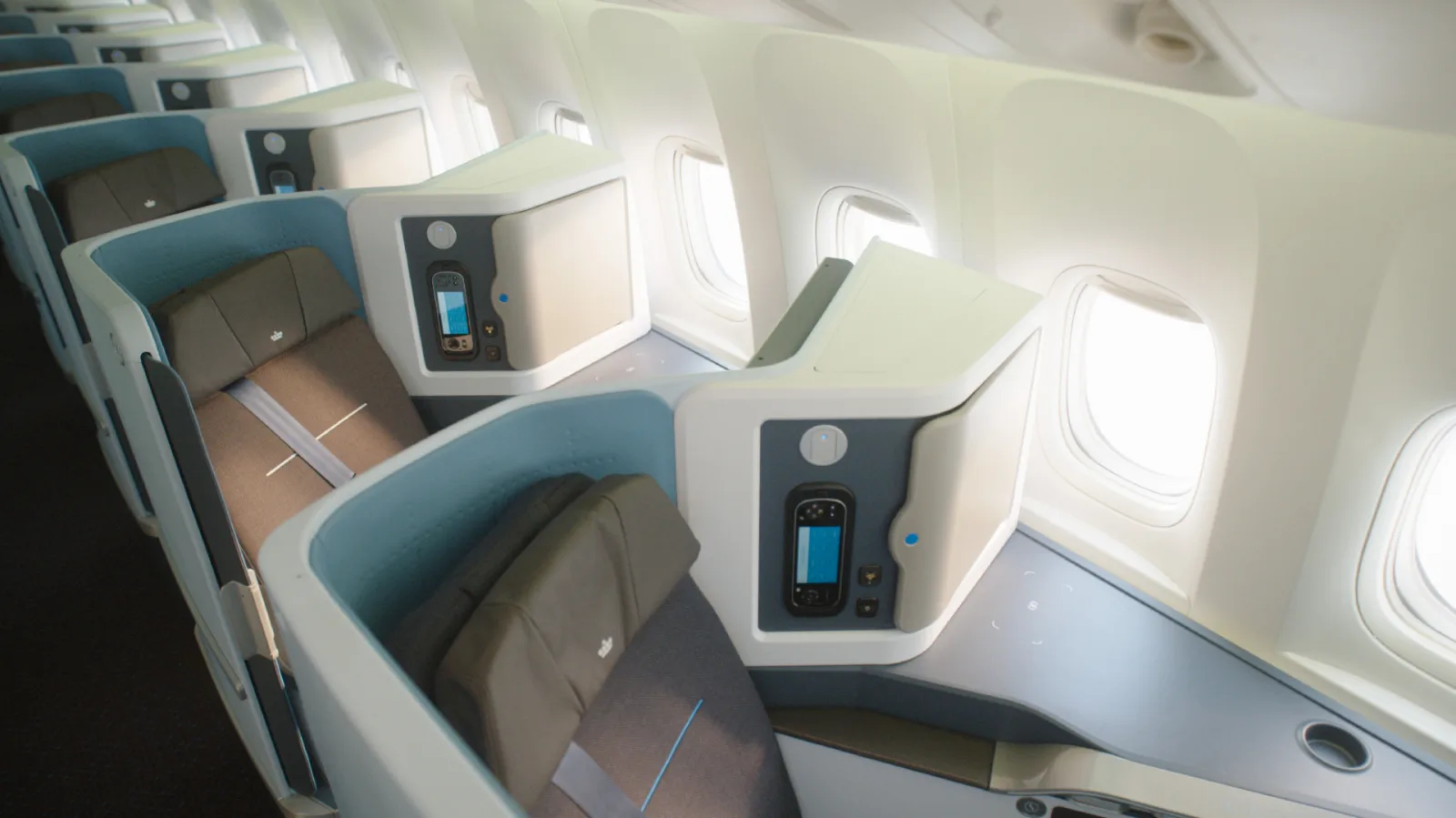 KLM Boeing 777 World Business Class cabin, the reward Flying Blue Platinum status helps unlock for status-match upgraders.