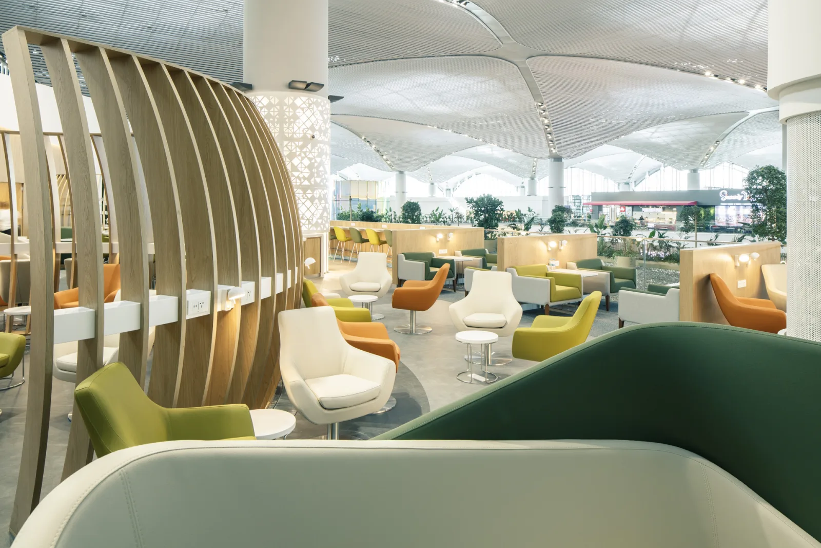 SkyTeam Lounge at Istanbul Airport, an Elite Plus benefit available to Flying Blue Platinum, SkyMiles Diamond, and equivalent tiers.